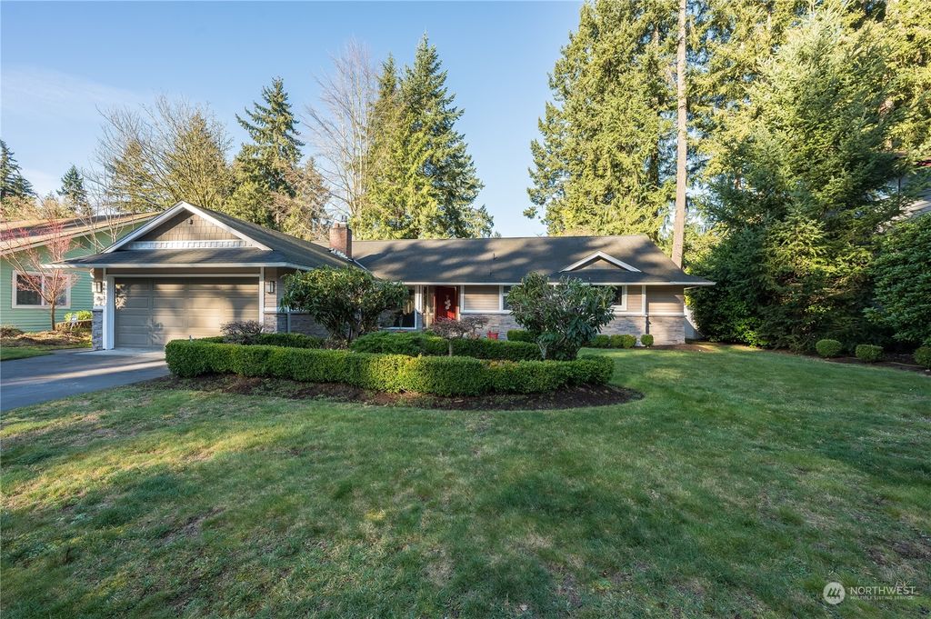 Photo of 14121 117th Place NE, Kirkland, WA 98034 (MLS # 2199453)
