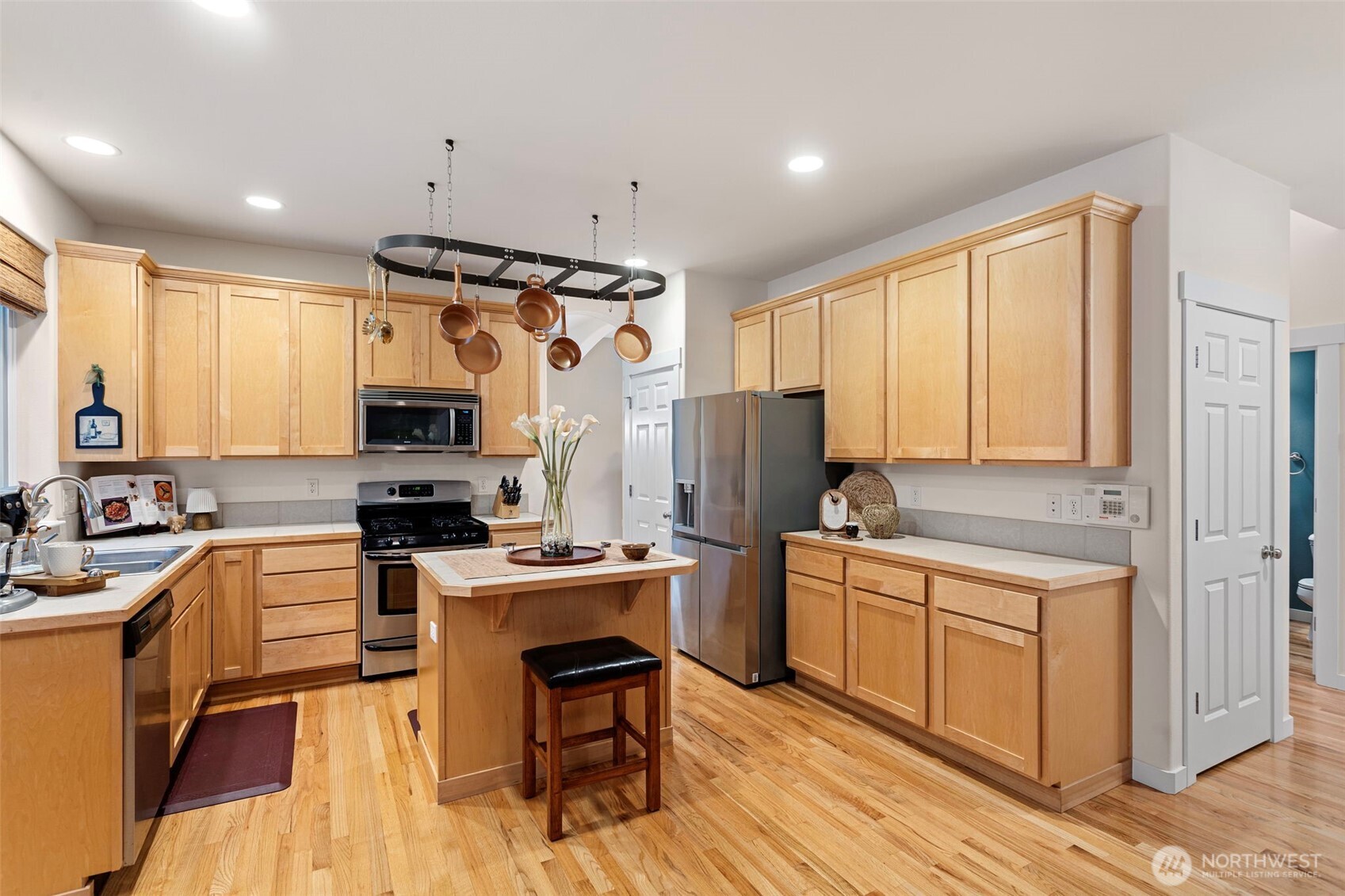 1233 160th Street SW