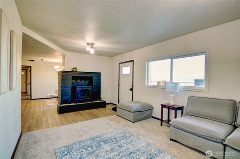 8739 F and S Grade Rd Sedro Woolley WA 98284