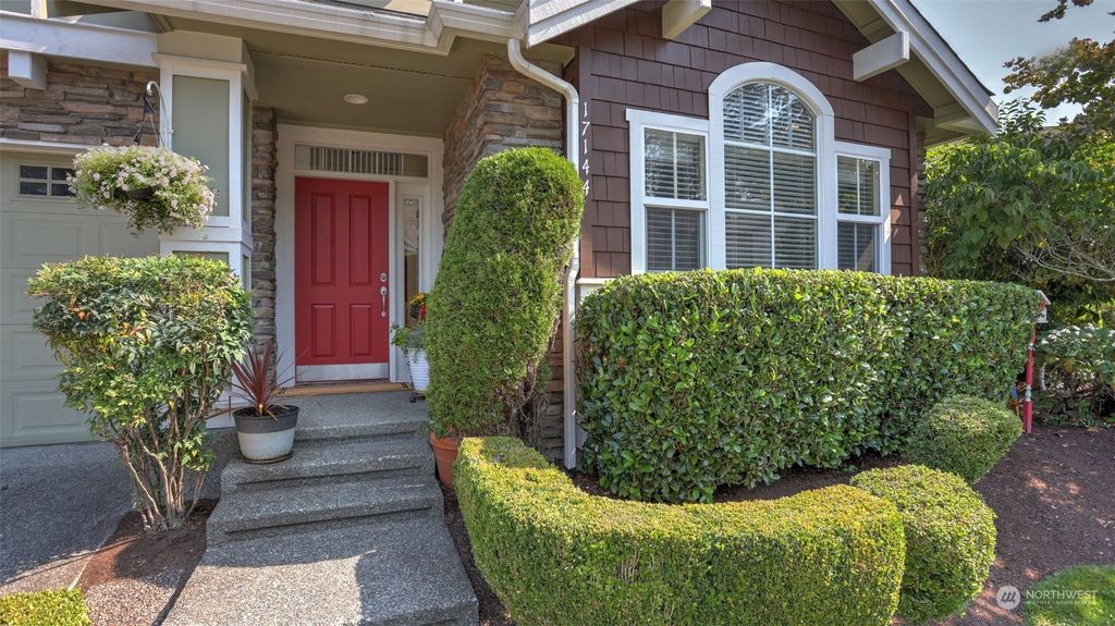 Photo of 17144 164th Way SE, Renton, WA 98058 (MLS # 2286564)