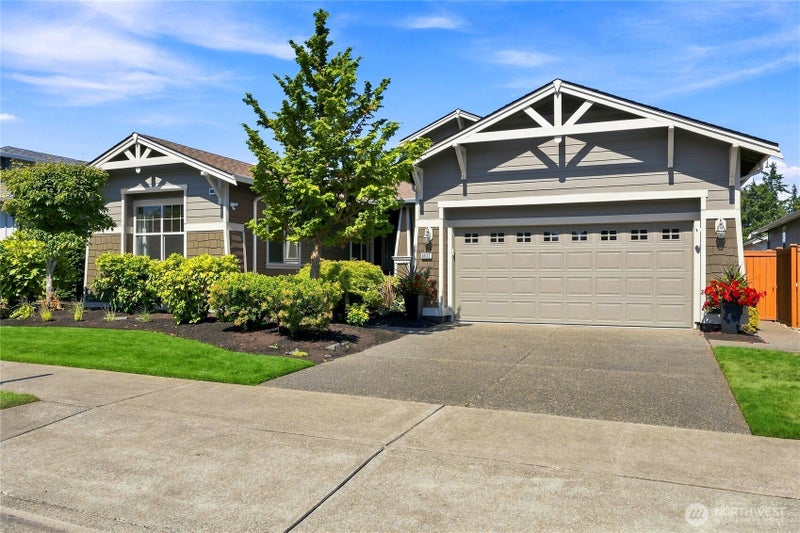 8633 Bainbridge Loop NE
