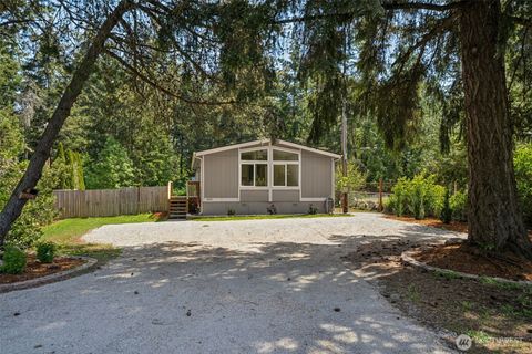 MLS: 2374391