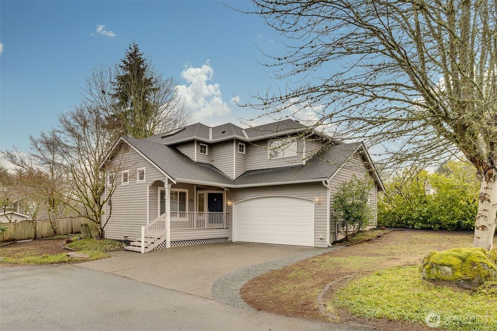 Photo of 8401 NE 157th Place, Kenmore, WA 98028 (MLS # 2325791)