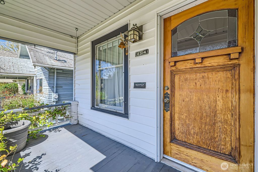 Photo of 4514 S Lucile Street, Seattle, WA 98118 (MLS # 2358015)