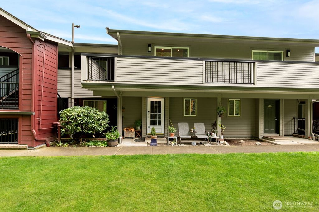 Photo of 15809 Waynita Way NE #G204, Bothell, WA 98011 (MLS # 2496074)