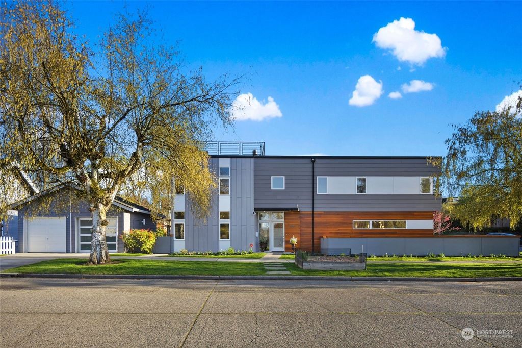 Photo of 2803 E Pike Street, Seattle, WA 98122 (MLS # 2058585)