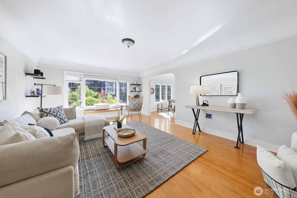 Photo of 2205 Bigelow Avenue N #5, Seattle, WA 98109 (MLS # 2434481)
