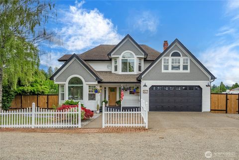 Photo of 1827 Collins Road, Enumclaw, WA 98321 (MLS # 2539097)