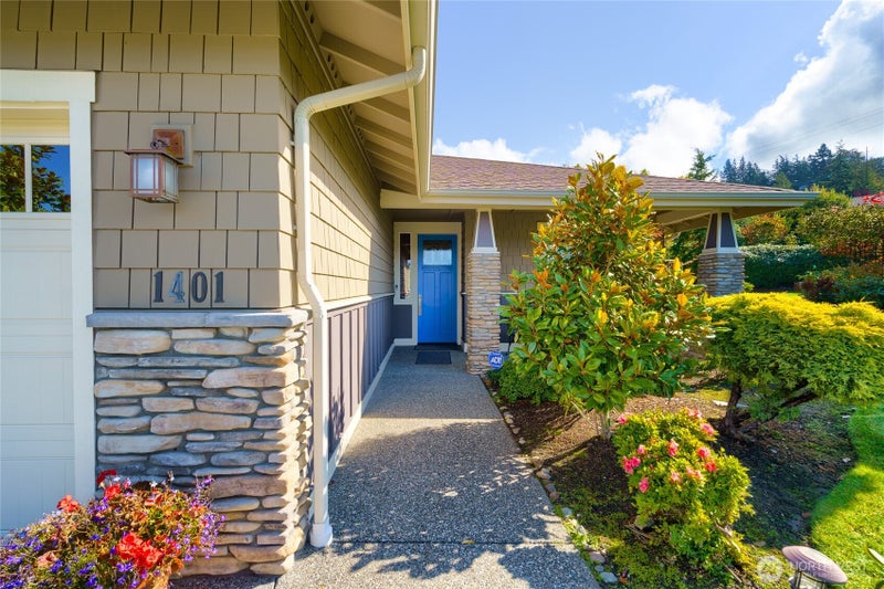 1401 Portalis Court