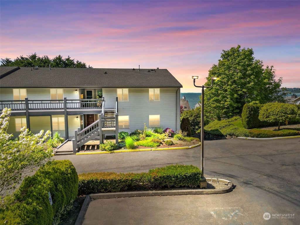Photo of 28701 6th Place S #101, Des Moines, WA 98198 (MLS # 2230721)