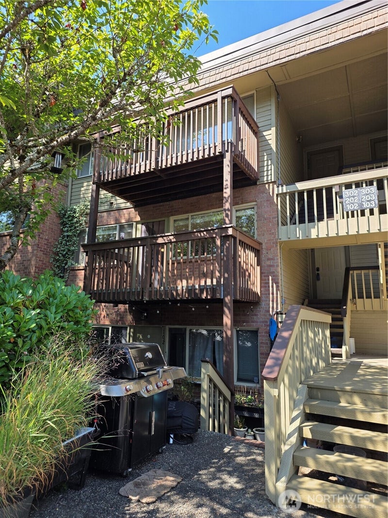 3834 175th Avenue NE A202