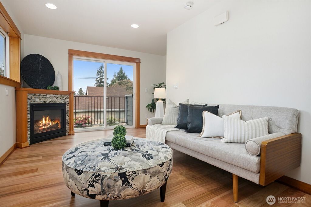 Photo of 9243 35th Avenue SW #C, Seattle, WA 98126 (MLS # 2525681)