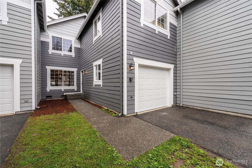 Photo of 6916 Rainier Drive #B, Everett, WA 98203 (MLS # 2411077)