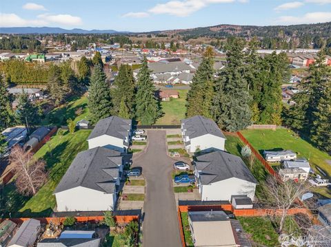 Photo of 1409 1412, 1413, 1414 Nora Lane, Centralia, WA 98531 (MLS # 2473499)