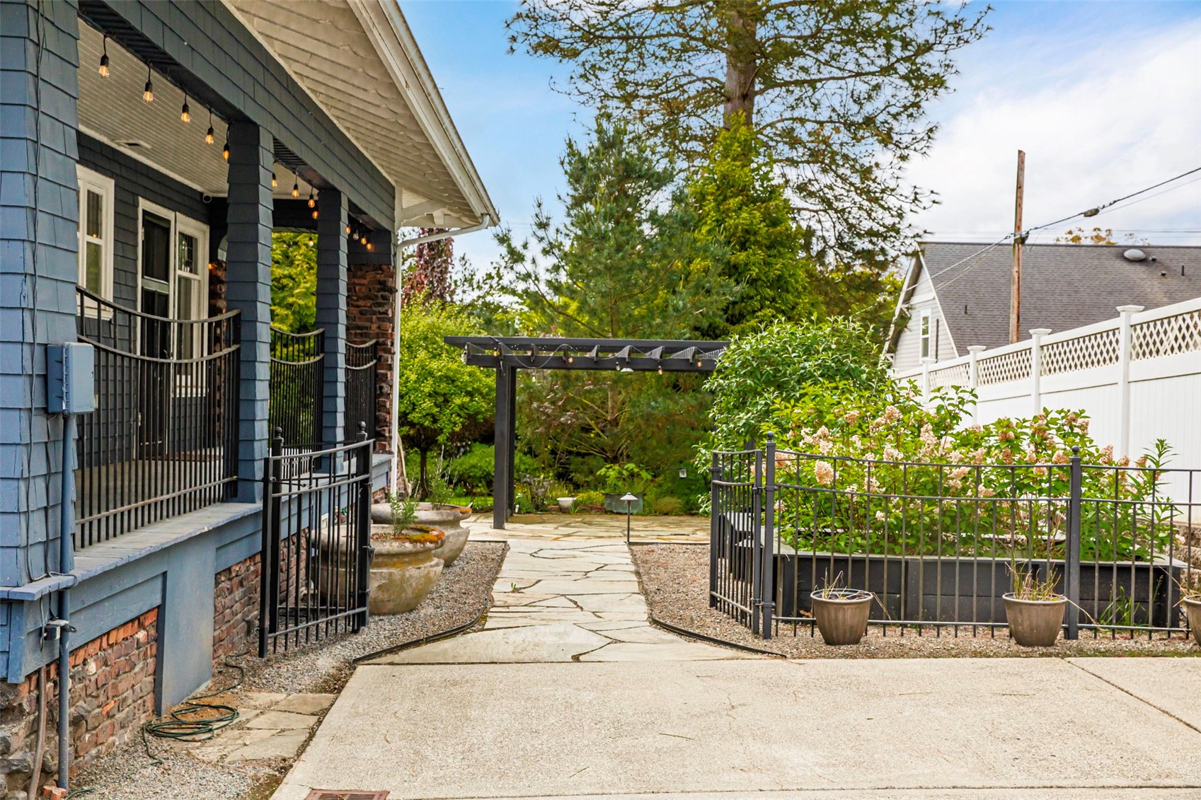 312 Avenue D