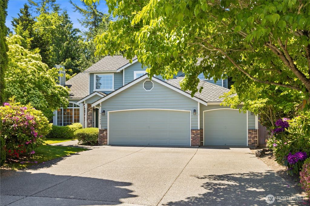 Photo of 17049 160th Avenue SE, Renton, WA 98058 (MLS # 2378801)