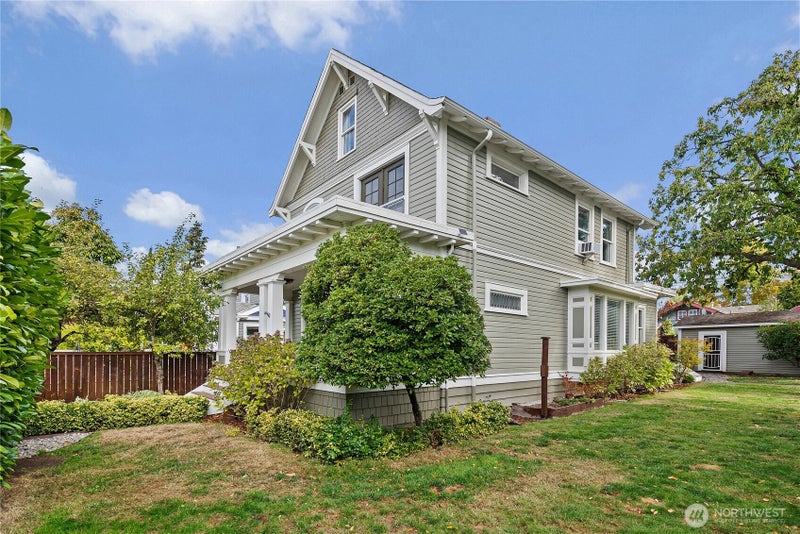 1003 N Prospect Street
