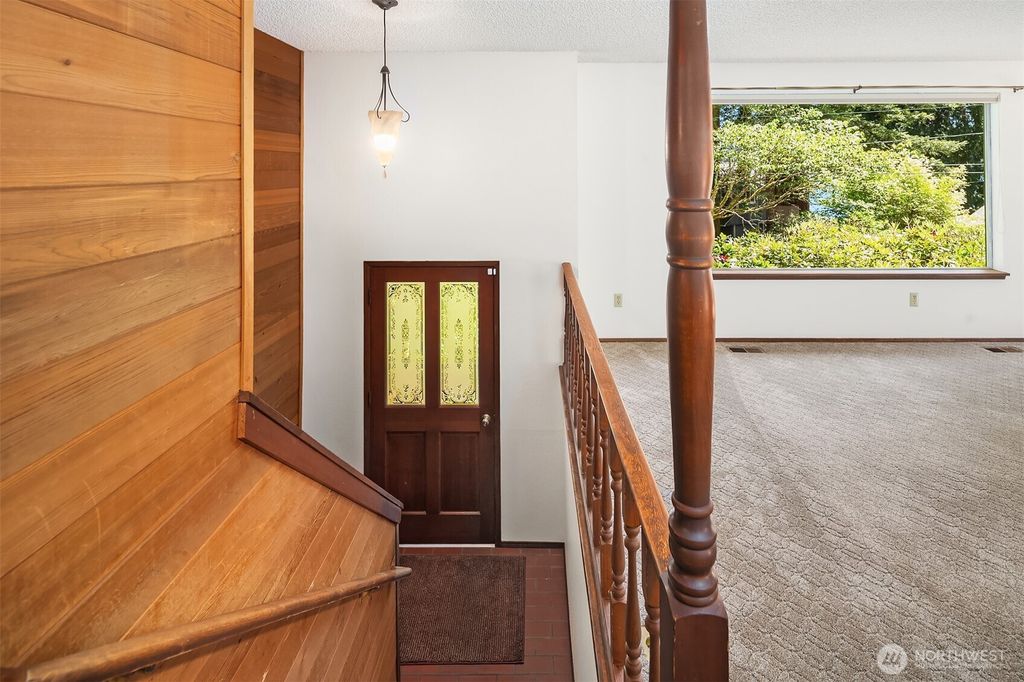 Photo of 10218 SW Tillicum Lane, Vashon, WA 98070 (MLS # 2523634)