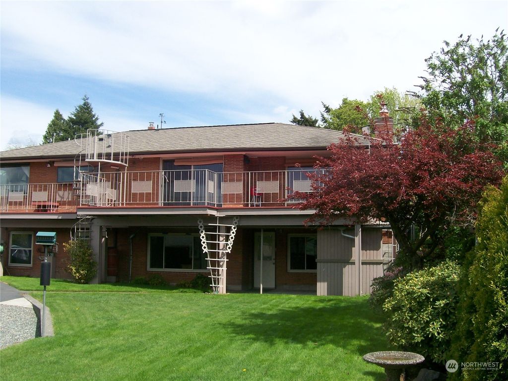 Photo of 11511 4th Avenue NW, Seattle, WA 98177 (MLS # 2135937)