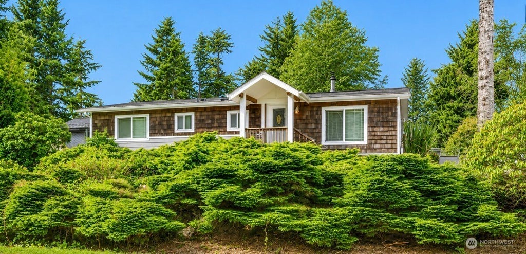 Photo of 1914 321st Pl Pl, Ocean Park, WA 98640 (MLS # 2573520)