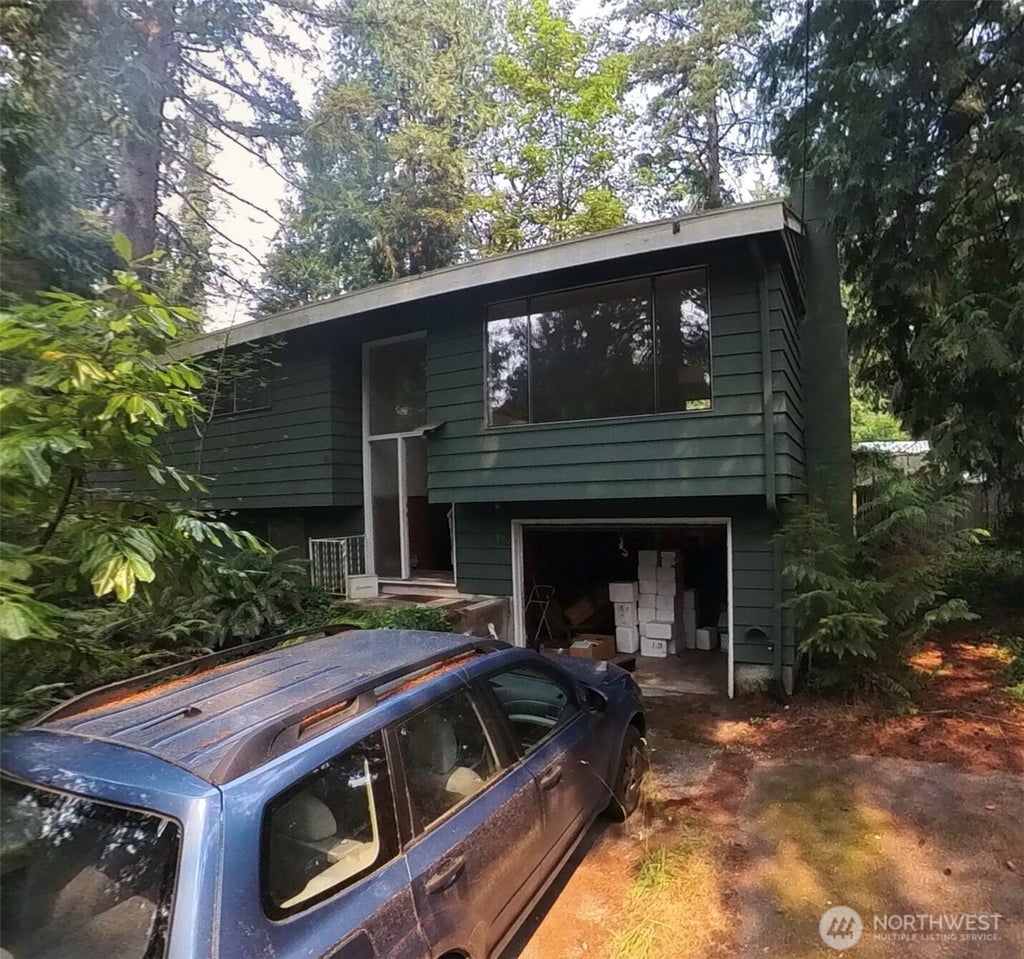 Photo of 125 Winesap Road, Bothell, WA 98012 (MLS # 2589116)