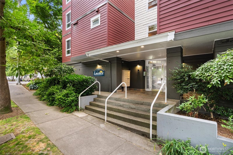 2805 NE 125th Street 304