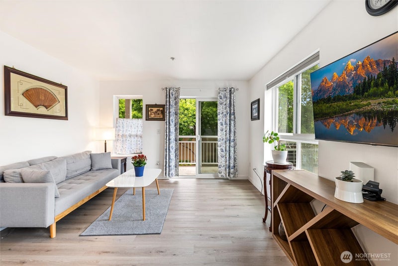 2805 NE 125th Street 304