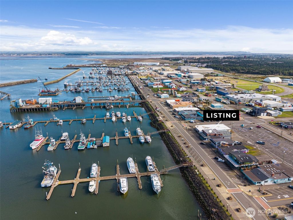 Photo of 2411 Westhaven Drive, Westport, WA 98595 (MLS # 2500535)