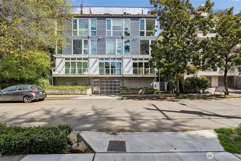Photo of 732 Belmont Place E #A, Seattle, WA 98102 (MLS # 2521197)