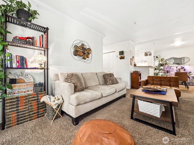 33020 10th Avenue SW Y104