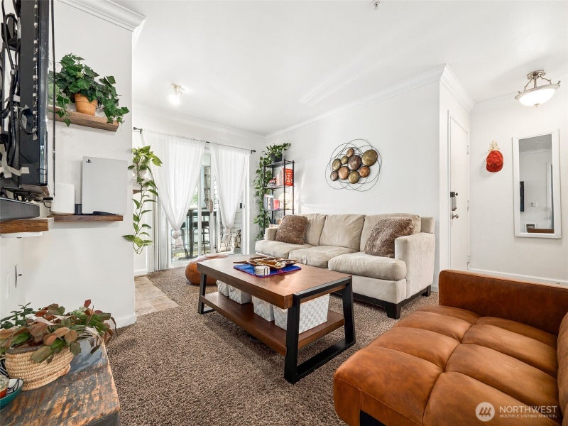 33020 10th Avenue SW Y104