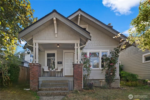 Photo of 631 N Steele Street, Tacoma, WA 98406 (MLS # 2571357)
