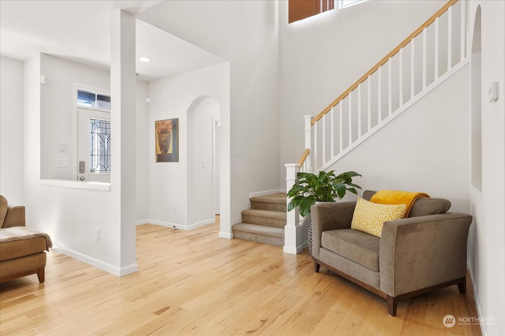 Photo of 16226 SE 139th Court, Renton, WA 98059 (MLS # 2265050)