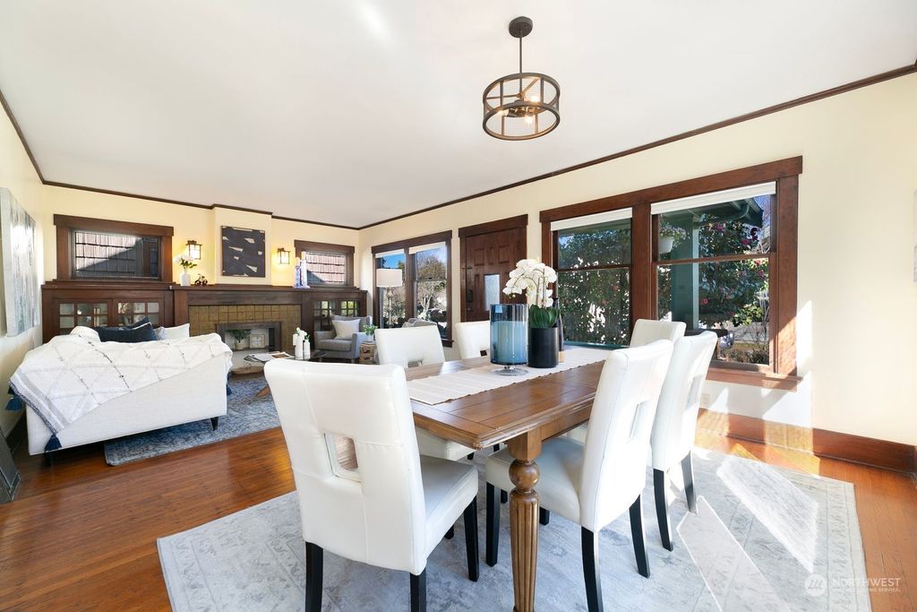 Photo of 1611 S Forest Street, Seattle, WA 98144 (MLS # 2211524)