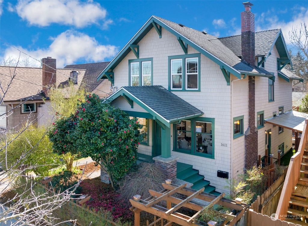Photo of 1611 S Forest Street, Seattle, WA 98144 (MLS # 2211524)