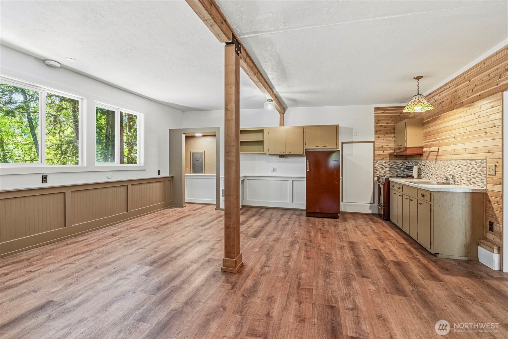 1701 Tower Road
