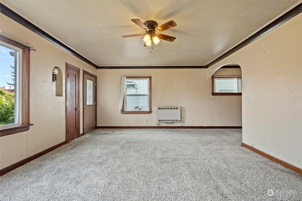 Photo of 2206 Wetmore Avenue, Everett, WA 98201 (MLS # 2307924)