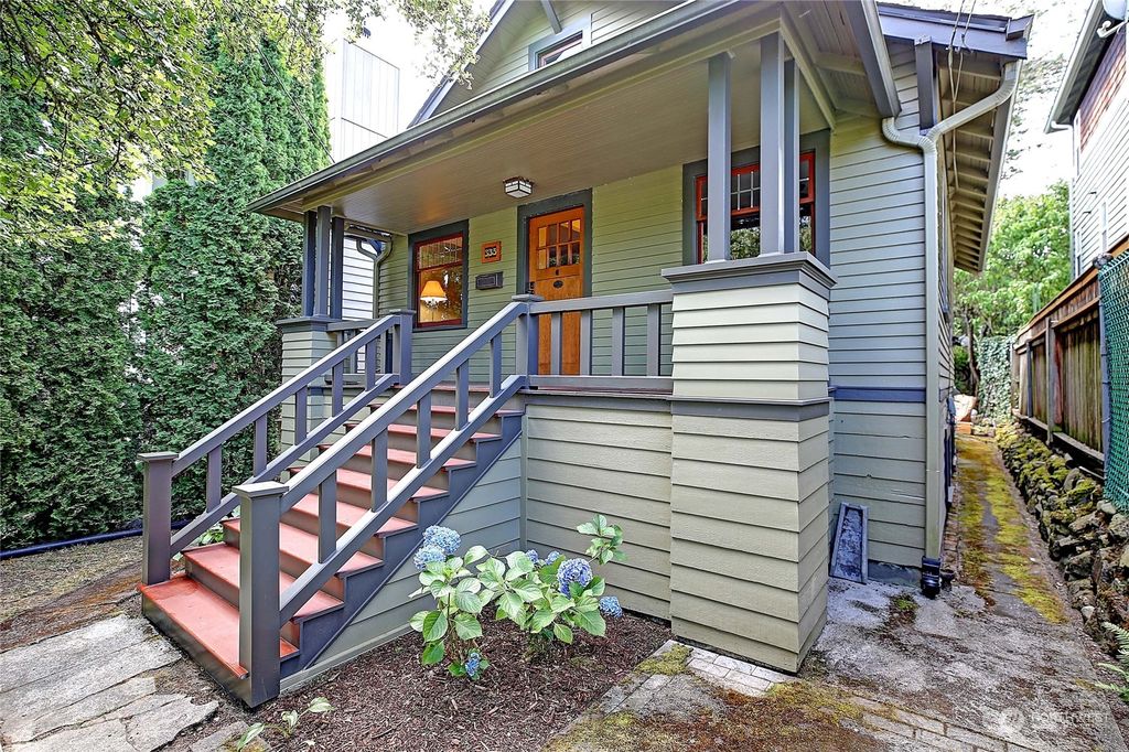 Photo of 335 N 77th Street, Seattle, WA 98103 (MLS # 2278391)