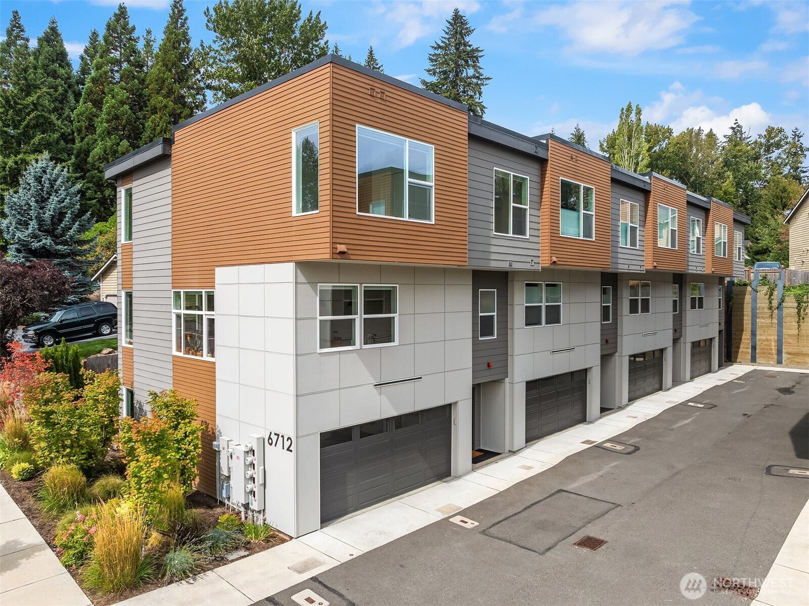6712 NE 185th Street 1