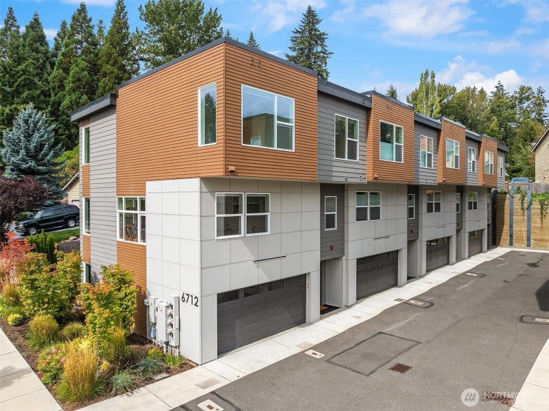 6712 NE 185th Street 1