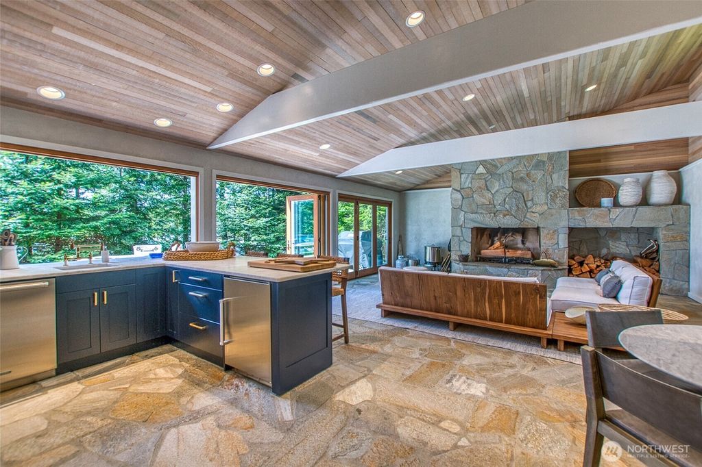 listing image 9369382375759641246