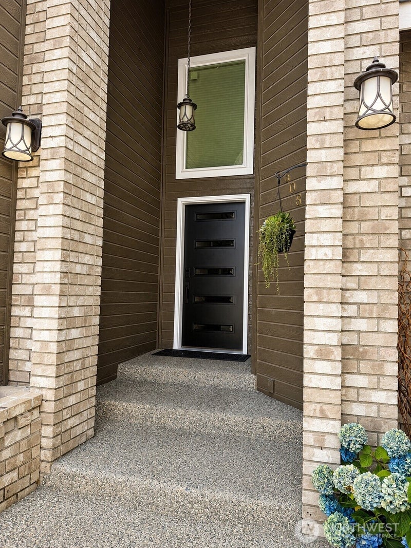 506 Cedar Wood Place