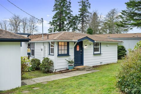 Photo of 5121 Seaview Drive, Blaine, WA 98230 (MLS # 2180913)
