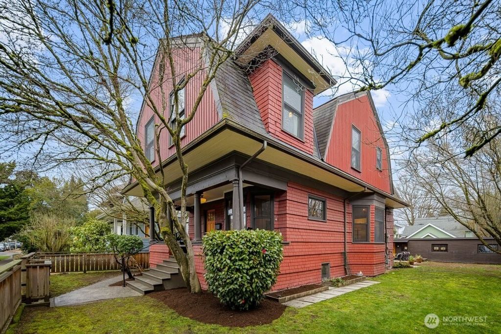 Photo of 610 16th Avenue E, Seattle, WA 98112 (MLS # 2494705)