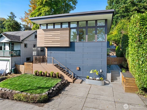 Photo of 2825 22nd Avenue W, Seattle, WA 98199 (MLS # 2585409)
