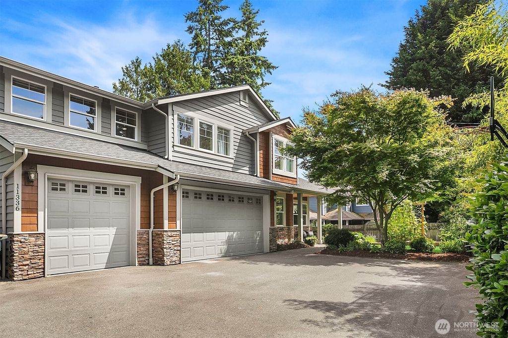 Photo of 11336 17th Avenue NE, Seattle, WA 98125 (MLS # 2395856)