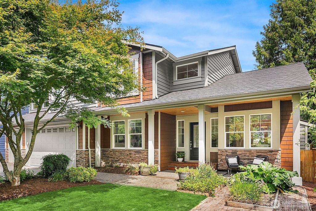 Photo of 11336 17th Avenue NE, Seattle, WA 98125 (MLS # 2395856)