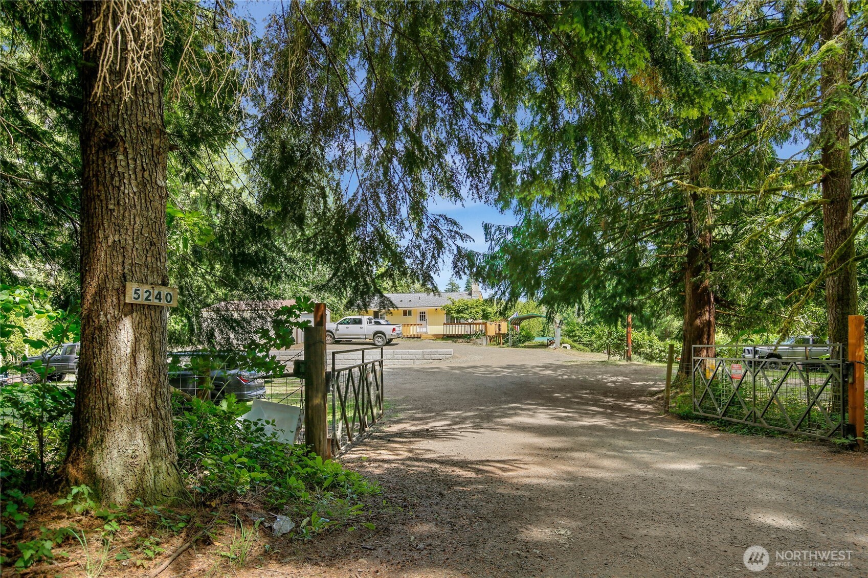 5240 Minard Road W