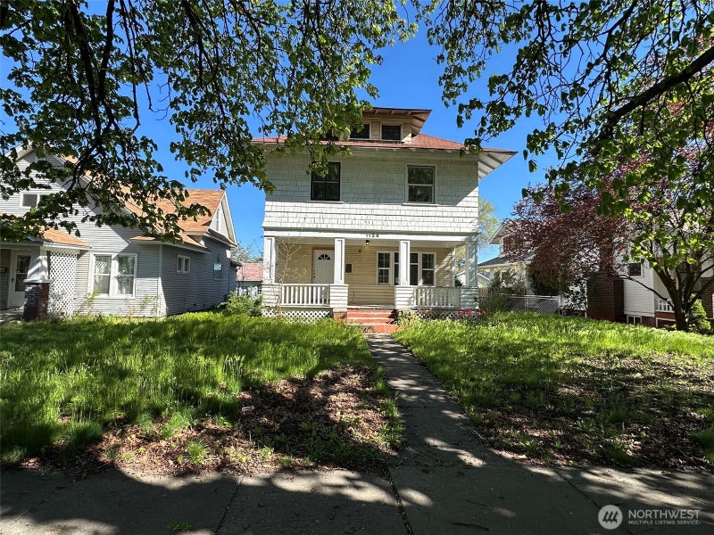 1124 W Mansfield