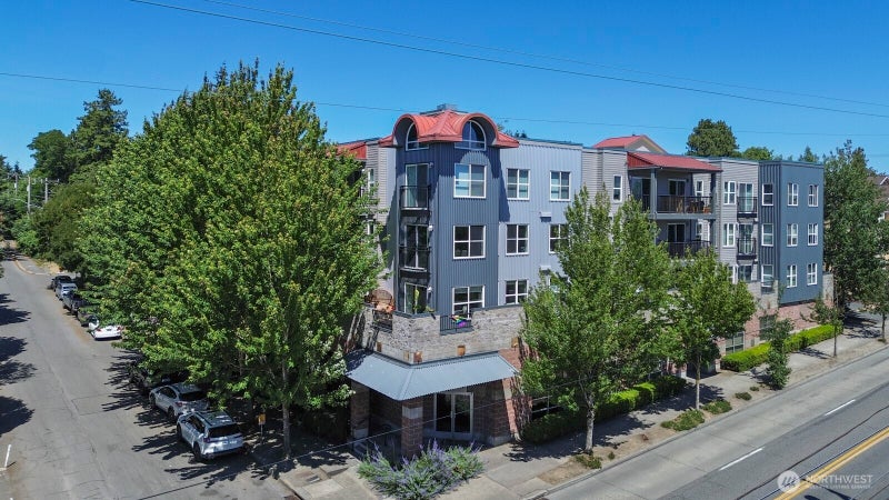 600 N 85th Street 401